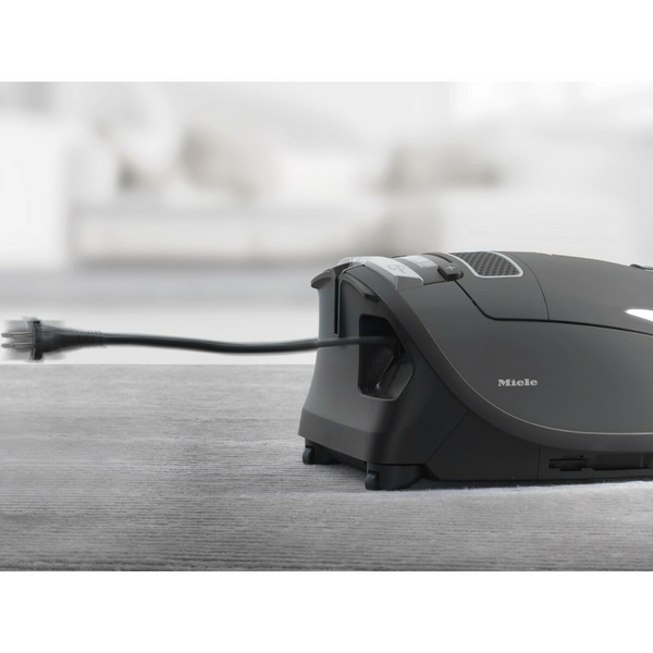2a07cbb2adfbd347a653709527ff133fa2d9da6c_miele_10797760_complete_c3_family_all_rounder_vacuum_cleaner_2_eacb80c4_high-standard-1.png